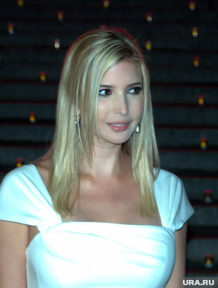 36-летнюю дочь президента США смутило, что в кафе, названном в честь святого Игнатия, висит портрет выдающегося футболиста