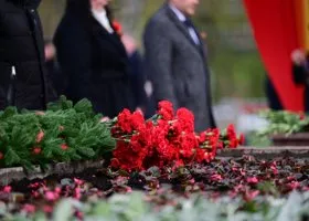 Губернатор Махонин почтил память павших в годы Великой Отечественной войны