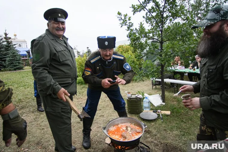 Украинские власти считают казаков очень опасными людьми