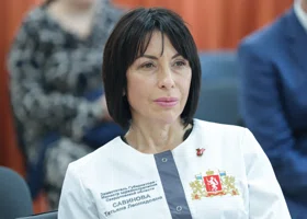 Савинова меняет работу свердловских поликлиник 