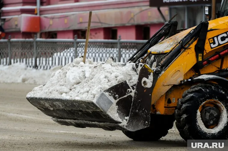 Службы Салехарда перешли на зимний режим работы