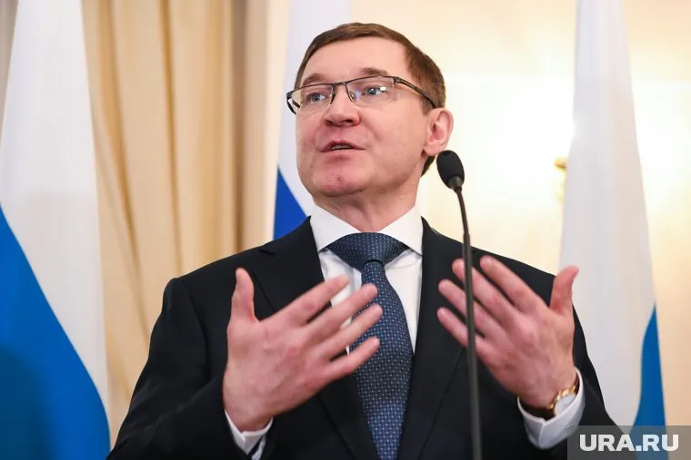 Владимр Якушев заявил, что депутатам необходимо оперативно реагировать на новые вызовы