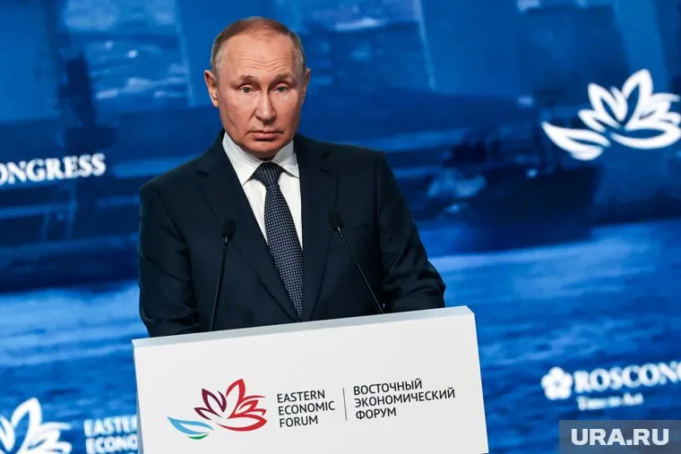 Путин поручил сформировать новые составы судов в новых регионах