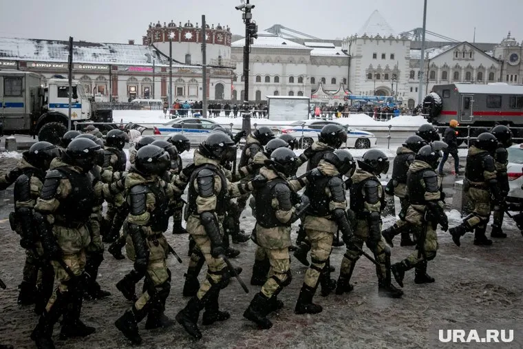 Всего задержали около четырех тысяч правонарушителей