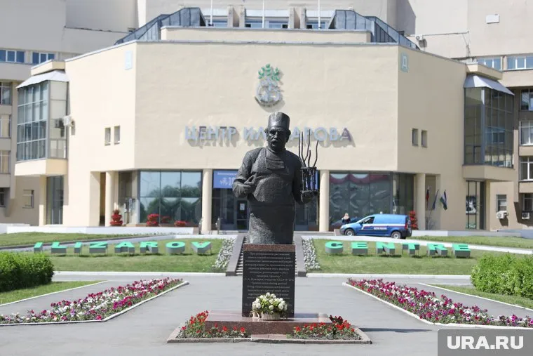 Пациенту из Москвы установили протез поясничного диска в центре Илизарова