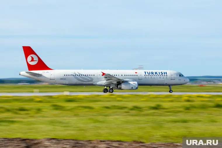 Туроператоры рассказали о старте рейсов из регионов УрФО в Анталию