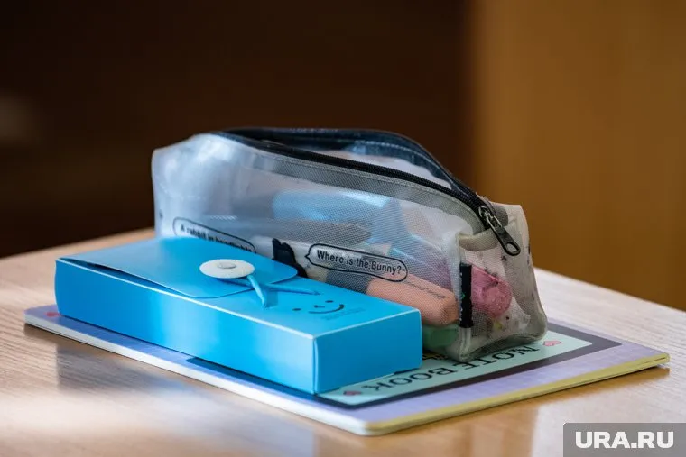 Школьные наборы от свердловчан получили жители сел Епифановка и Булгаковка