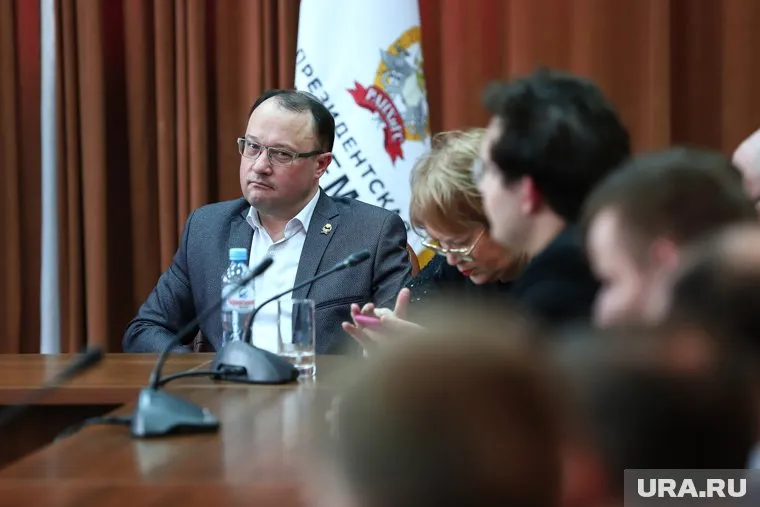 По словам Олега Гущина, практика не является регулярной