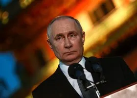 Владимир Путин провел встречу с губернатором Махониным