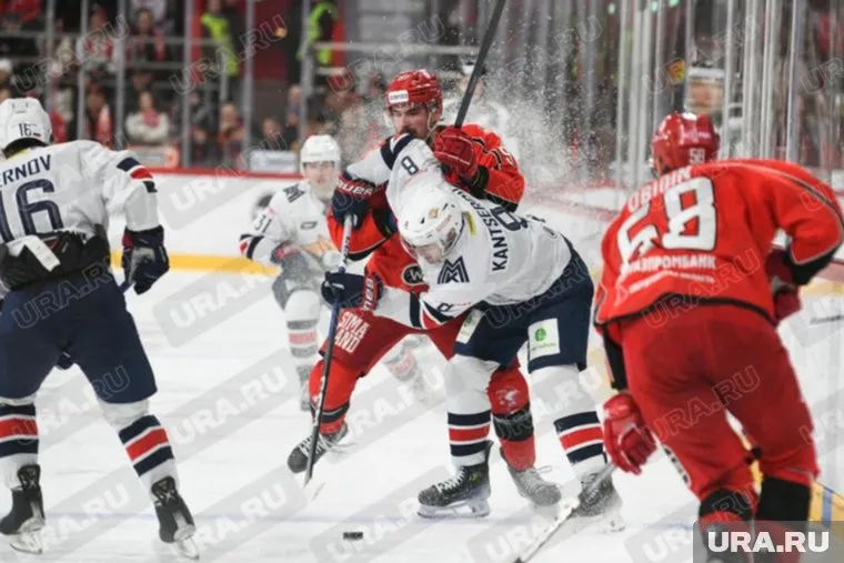 «Металлург» выиграл со счетом 3:2