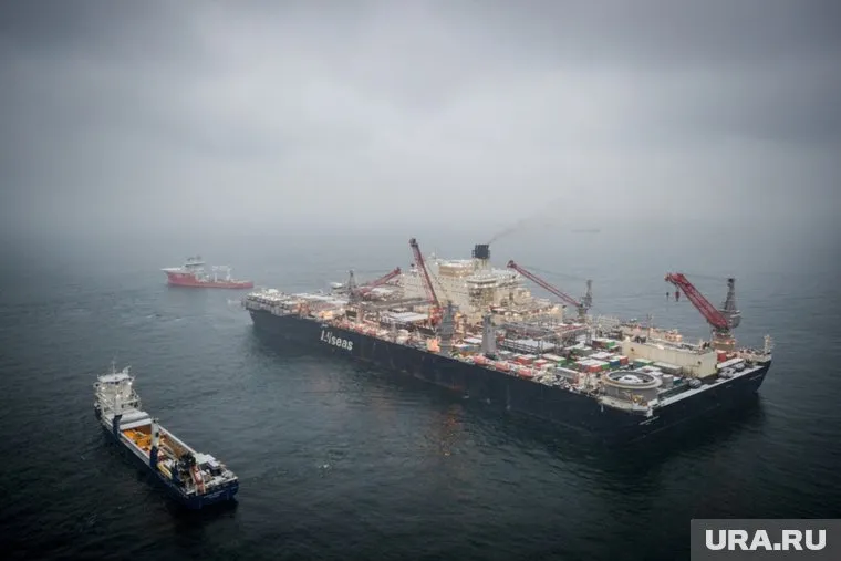 Газопровод начали прокладывать в Финском заливе