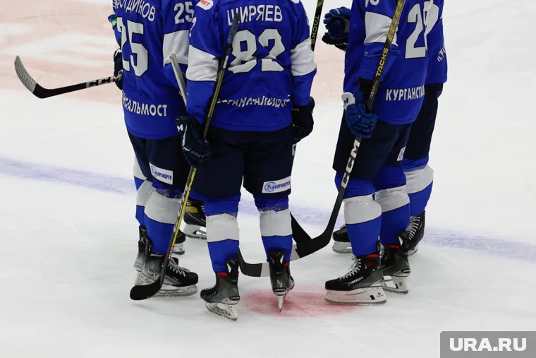 В курганский ХК «Зауралье» перешел защитник Александр Угольников