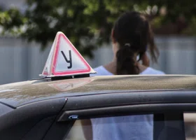 Госдума приняла закон об оценке качества подготовки водителей в автошколах