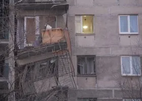 Следователи возбудят дело после взрыва в многоэтажке в свердловском поселке