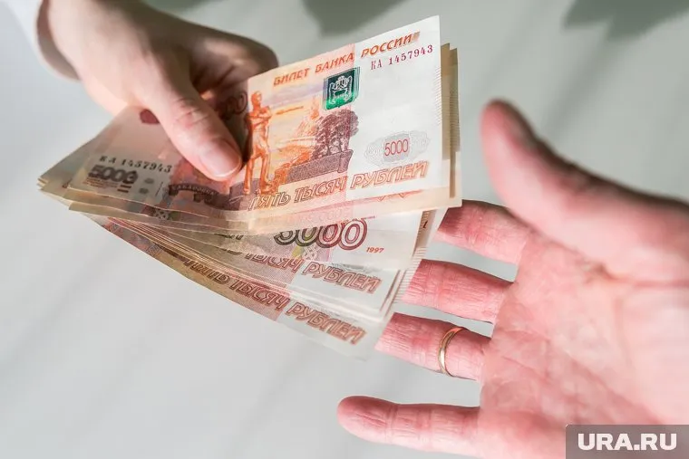 В ХМАО полиция поймала на взятке высокопоставленного силовика из Сургута