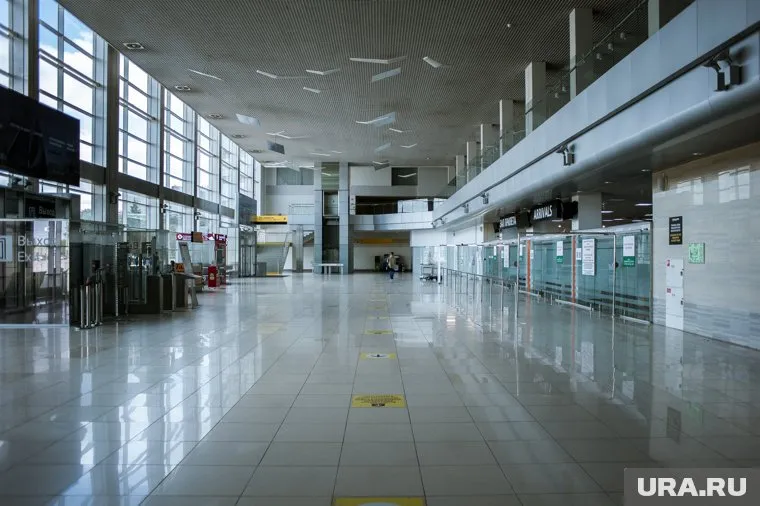 В новом аэропорту сотрудникам будут платить не меньше 30 тысяч рублей