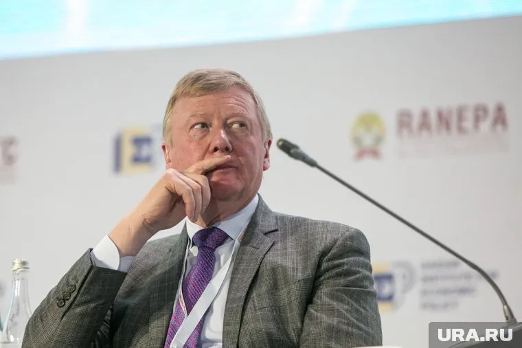 Анатолию Чубайсу уже лучше, рассказал источник ТАСС