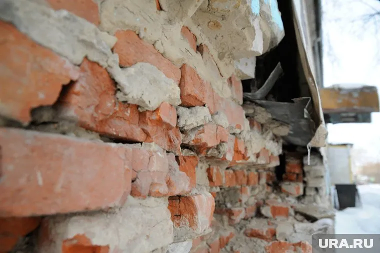 В следующем году на расселение авариек власти потратят 3,3 млрд рублей