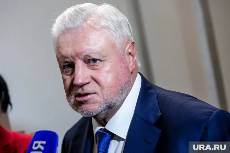 Партия Сергея Миронова находится на грани вылета из парламента