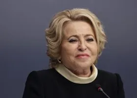 «Вообще стрелять не умеете»: Матвиенко потроллила свердловских VIP, проигравших сенаторам все матчи