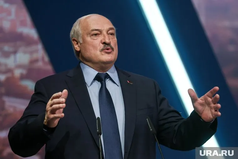 Лукашенко попросил у Путина «Орешник»