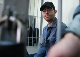 Взятками в деле арестованного редактора URA.RU Аллаярова считаются деньги на лекарства бабушке: заявление мамы