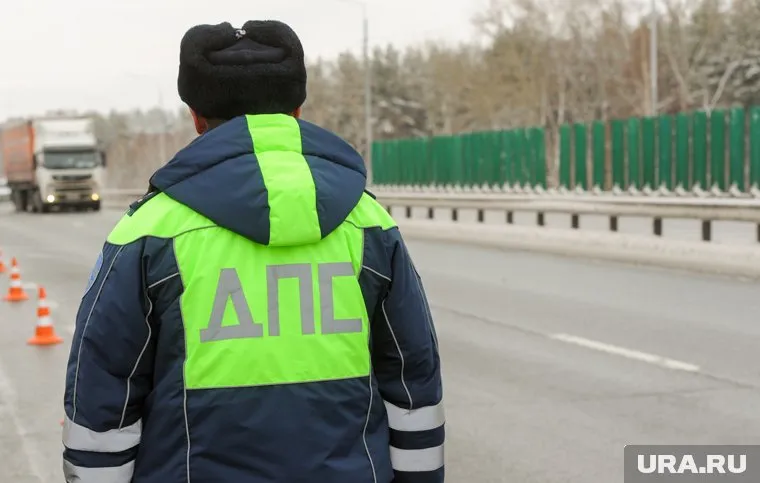 На место смертельной аварии прибили сотрудники Госавтоинспекции и спасатели 