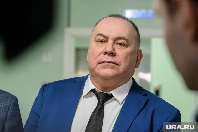 Андрей Карлов намерен лично выслушать сотрудников онкоцентра