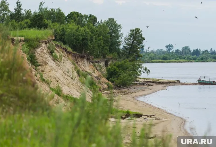 Тело мужчины без признаков жизни нашли местные