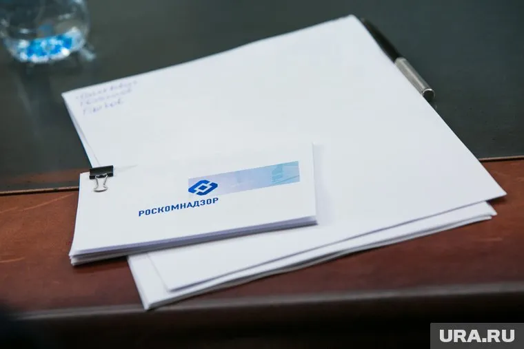 Запрещается реклама с символикой ЛГБТ, под запрет попадают сайты, книги и аудиовизуальные сервисы