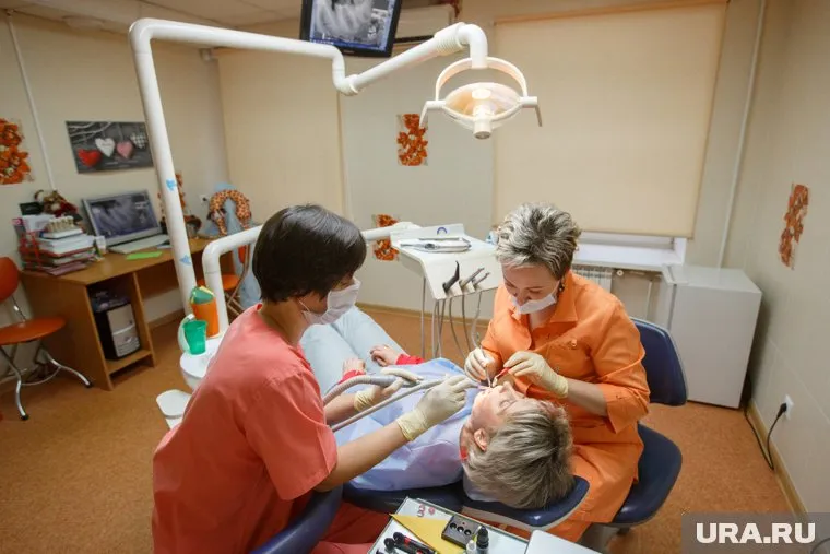 В муниципальной зубной поликлинике Ноябрьска слишком большие очереди и цены