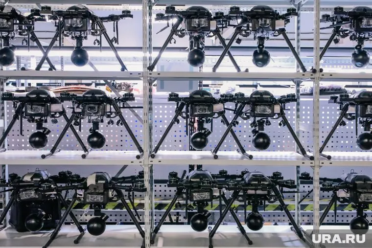 В ЯНАО хотят использовать беспилотники для ледовой разведки 