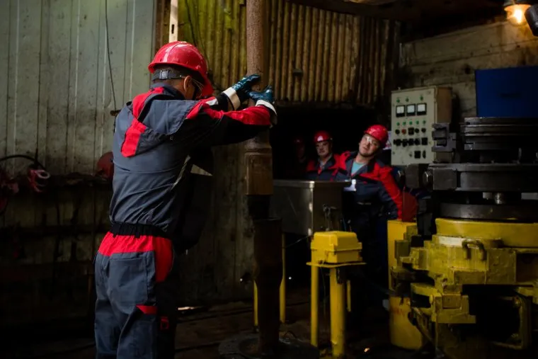 Нефтяная буровая. Ноябрьск