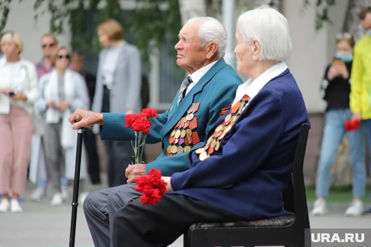 Ветераны получат по 10 тысяч рублей