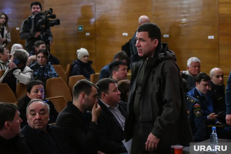 ПГТ Сосьва после пожара, последствия пожара в исправительной колонии. Свердловская область