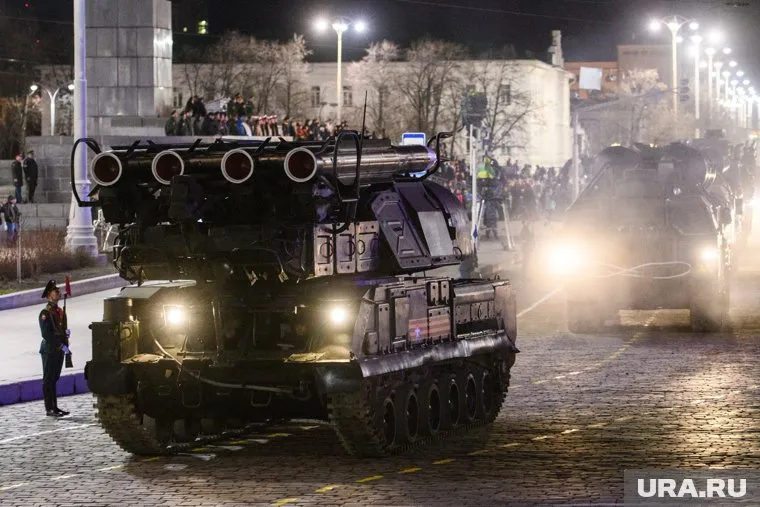 Голландский телеканал перечислил имена тех, кто якобы переправил «Бук» из России на Украину