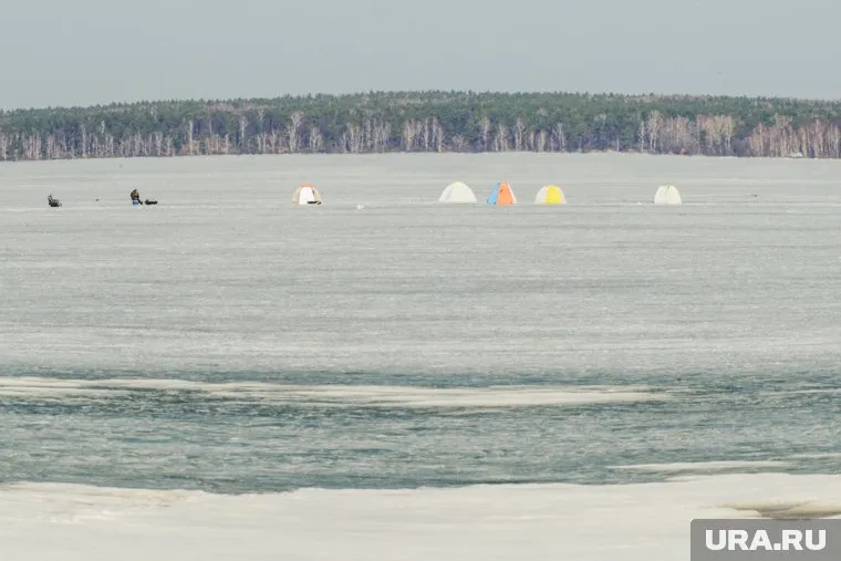 Озеро Сугояк популярно среди рыбаков