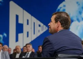 Куйвашев покинул попечительский совет Ельцин Центра, который защищал