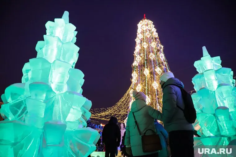 Главный ледовый городок находится у «Геолога»