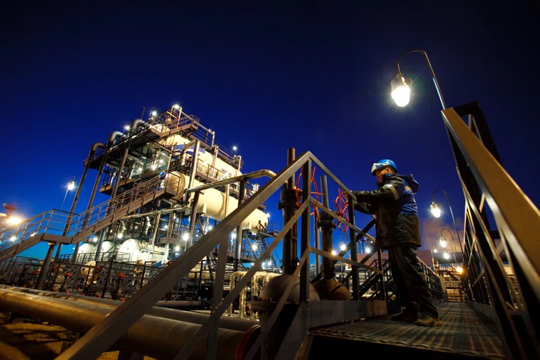 Труднодоступный газ начали добывать на Медвежьем месторождении (архивное фото)