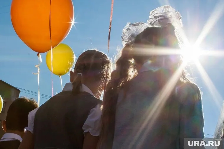 Родителей не пустят к детям на линейку в День знаний