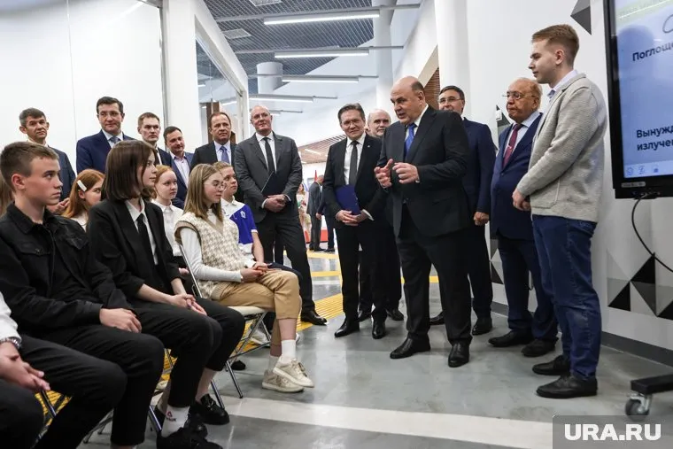 Михаил Мишустин совершил рабочий визит в ядерное сердце России — город Саров