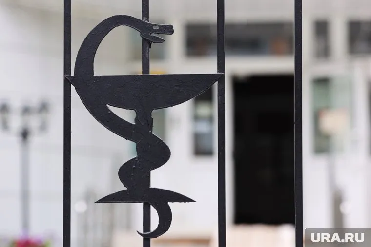 Тюменская порнозвезда Лола Тейлор начала наблюдаться у психотерапевта