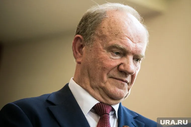 Ранее Геннадий Зюганов заявил, что после введения QR-кодов Россия станет похожа на концлагерь в Германии