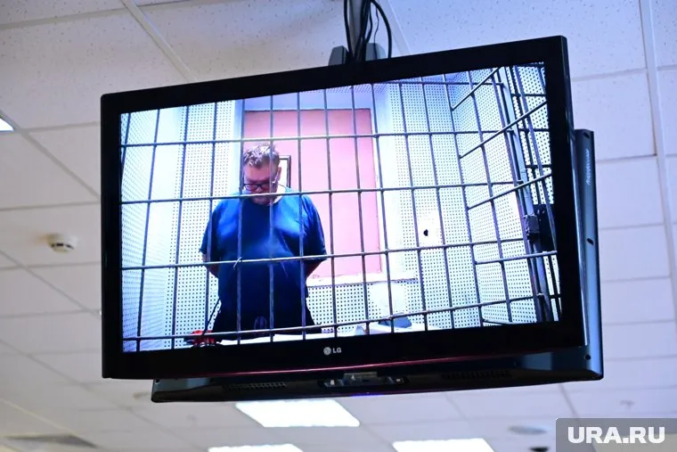 Сергея Микова (на фото) отправили в колонию на пять лет по обвинению в подкупе бывшей сотрудницы пермской мэрии