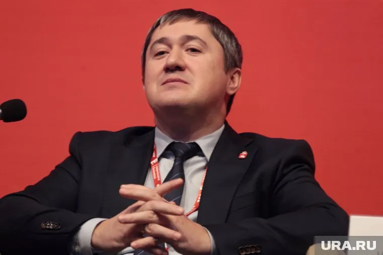 Указ Дмитрия Махонина о QR-кодах признали законным