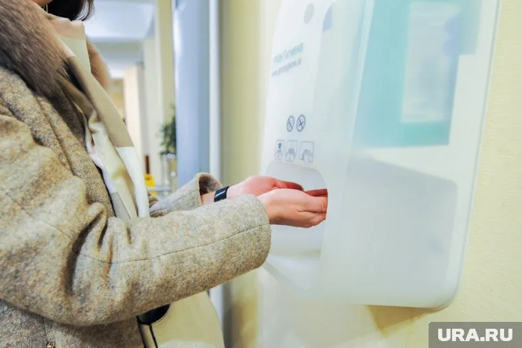 Иммунолог напомнил, что антисептики очень портят кожу