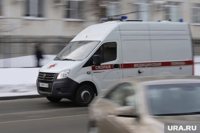 В курганскую больницу после ДТП доставили двух пострадавших детей