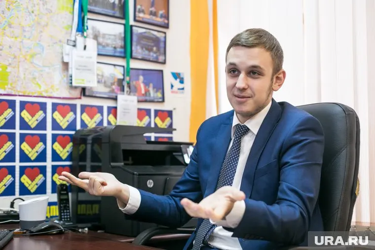 Василий Власов недоволен обилием шуток в адрес депутатов