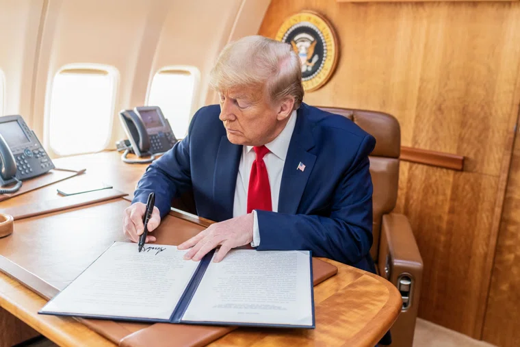 Слова Трампа транслировались на официальном сайте Белого дома
